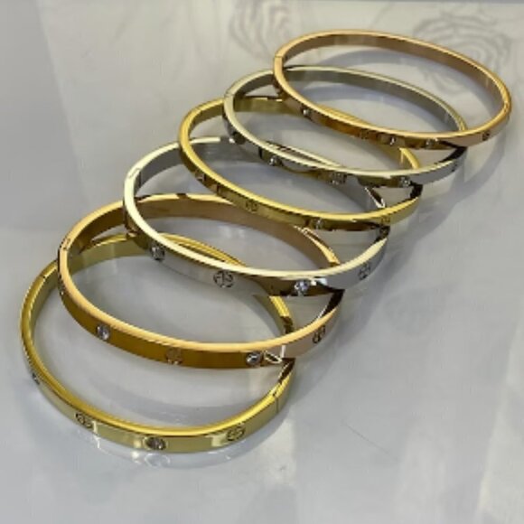 Rose Gold Bangle Bracelet Stainless Steel - Picture 5 of 5